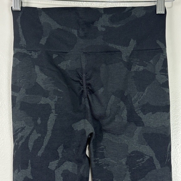 Gymshark Women's Leggings - Picture 8 of 9